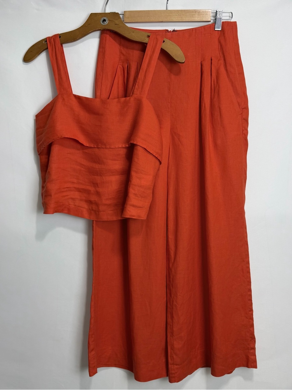 Banana Republic Mia Linen Set - Picture 3 of 6